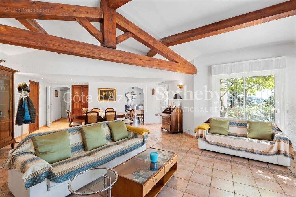 Maison à MOUGINS