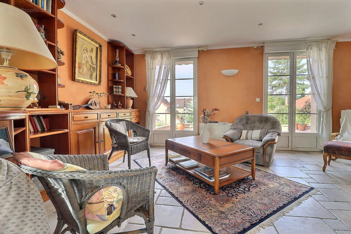 Maison à SAINT-MARTIN-SOUS-MONTAIGU