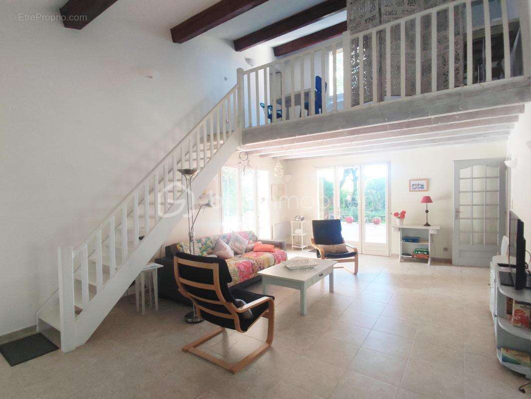 Maison à SAINT-MARCEL-D'ARDECHE