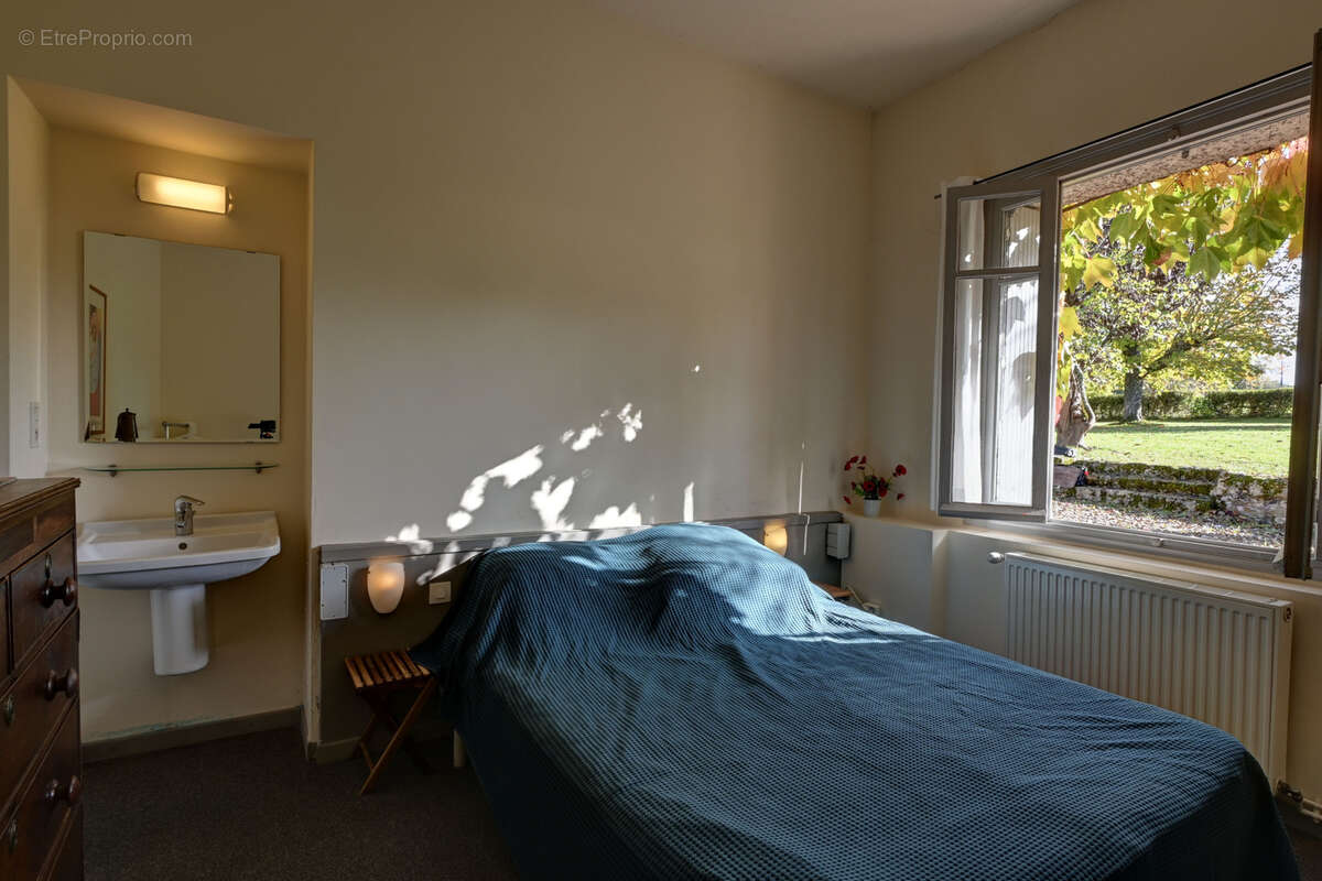 Maison à HAUTEFAGE-LA-TOUR