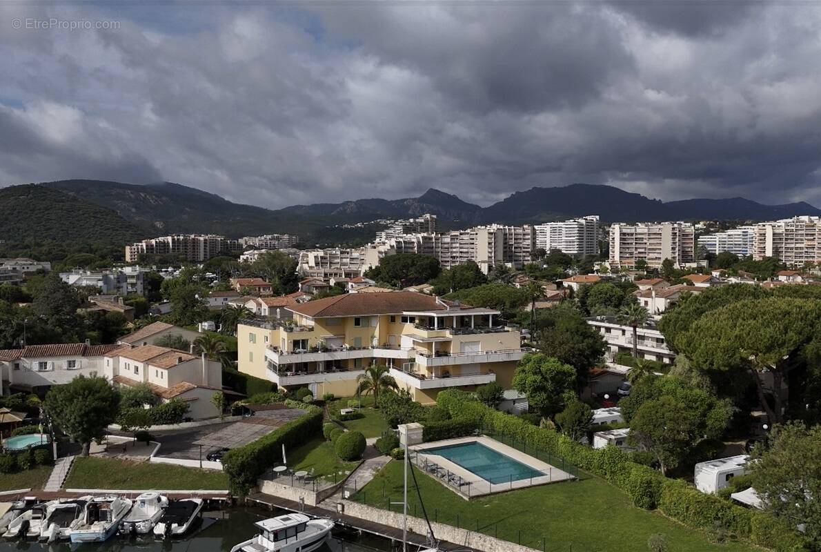 Appartement à MANDELIEU-LA-NAPOULE