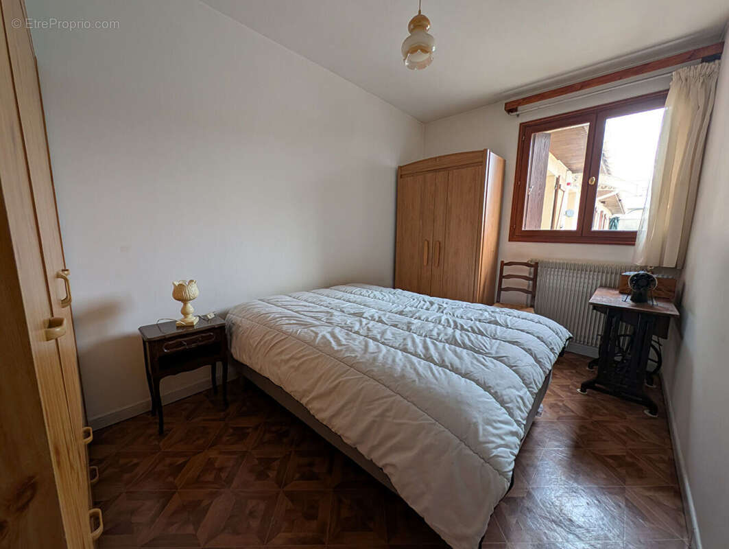 Appartement à SARTROUVILLE