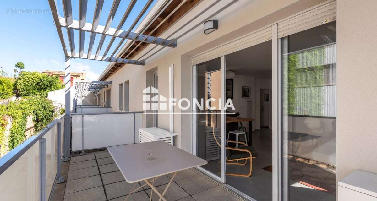 Appartement à MEZE