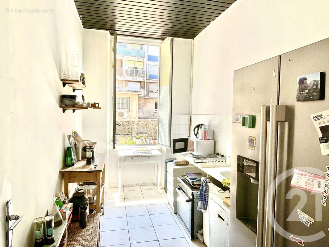 Autre à MARSEILLE-7E
