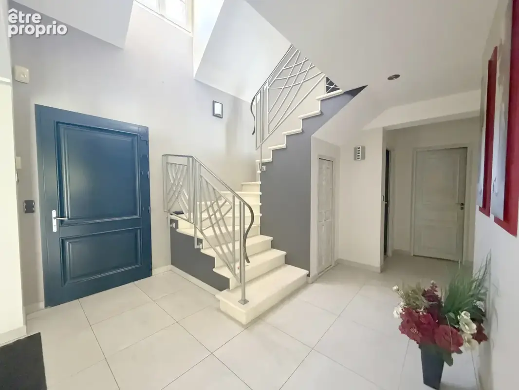 Metropole amienoise : magnifique pavillon individuel de 312 m2 dans un écrin de verdure - photo 5