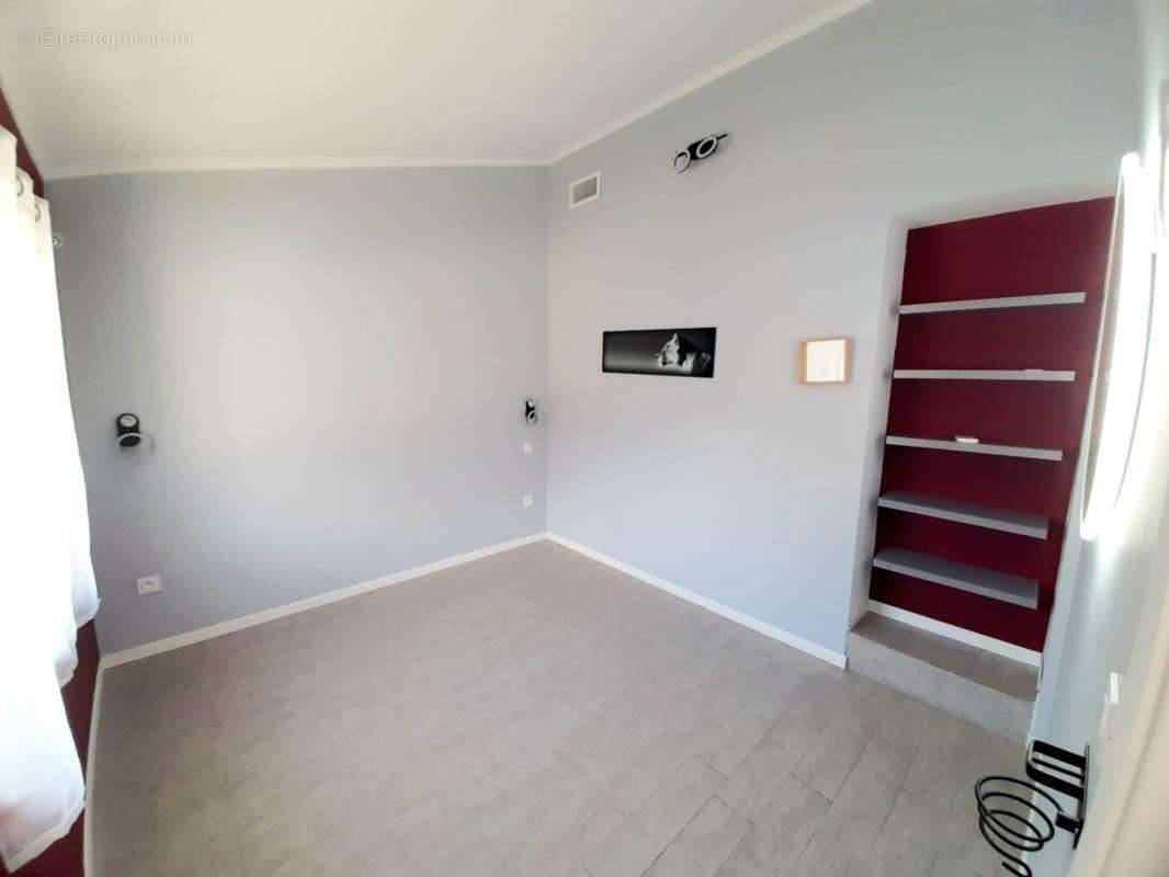 Maison à JONQUIERES