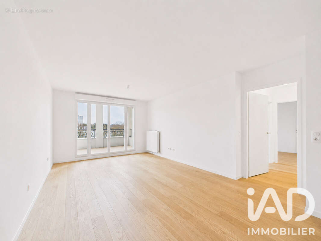 Photo 2 - Appartement à LE PLESSIS-ROBINSON