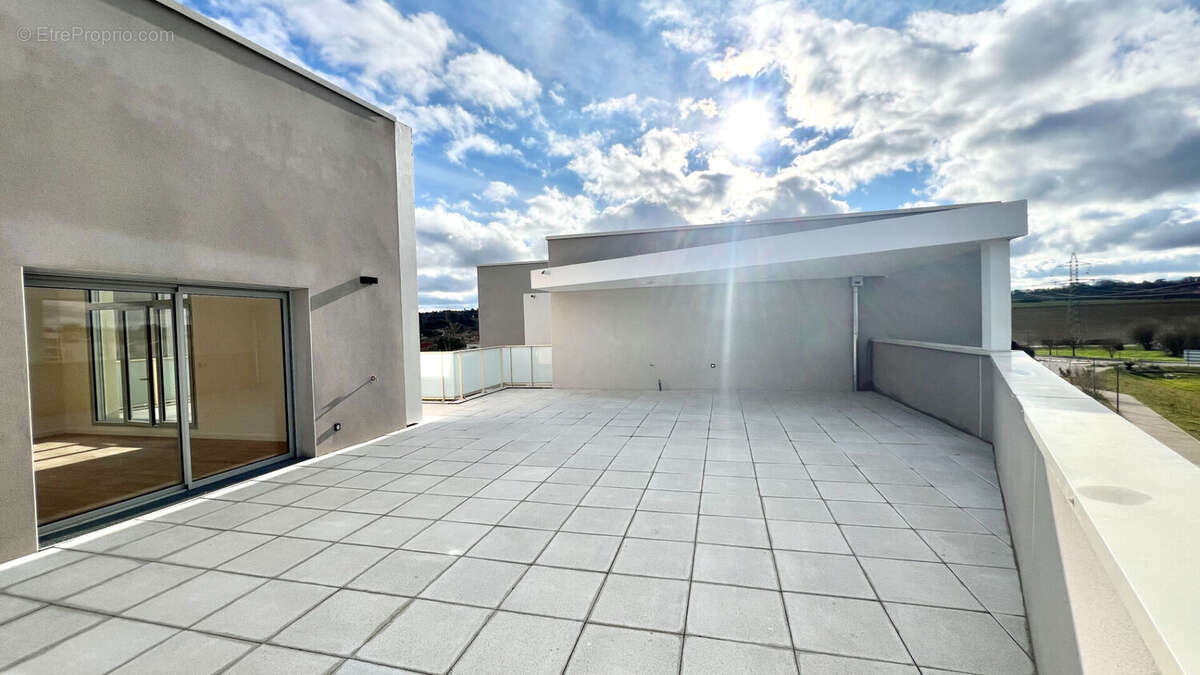 Appartement à AUZEVILLE-TOLOSANE