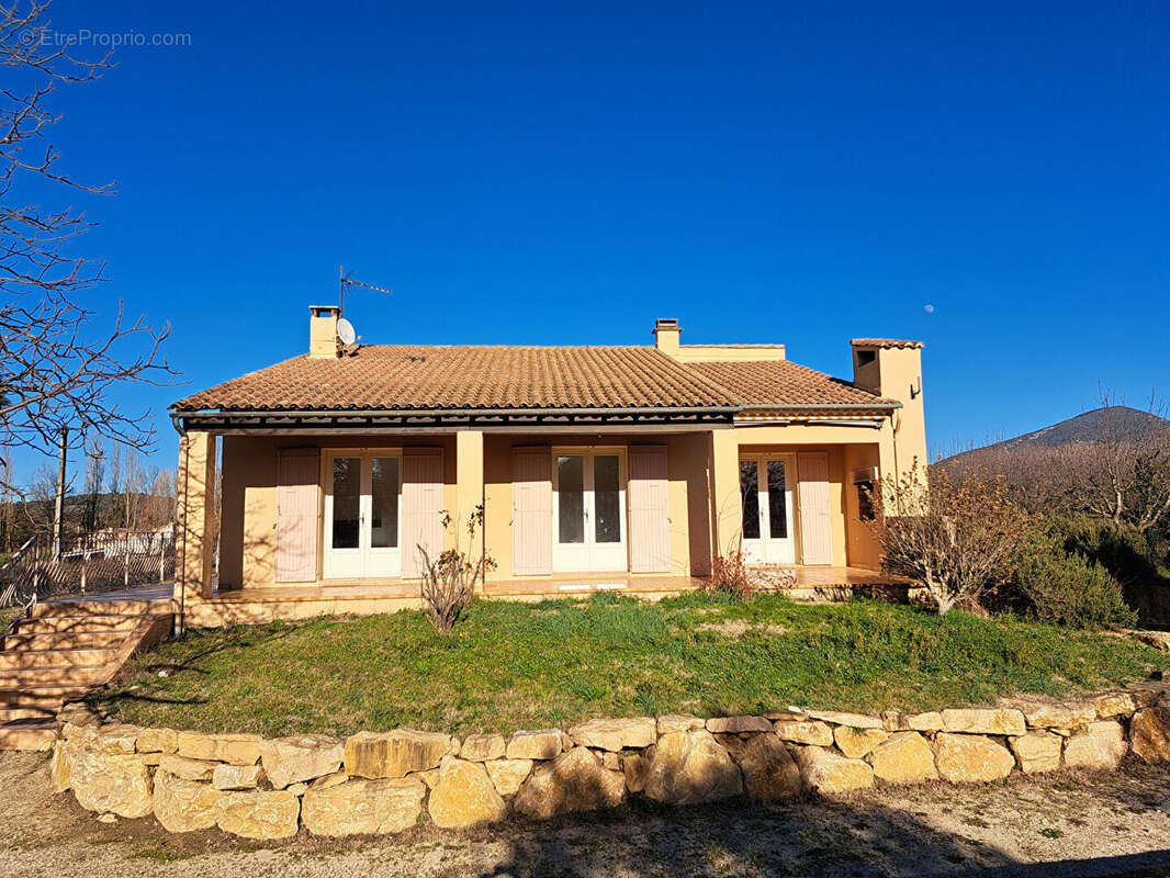 Maison à MALAUCENE