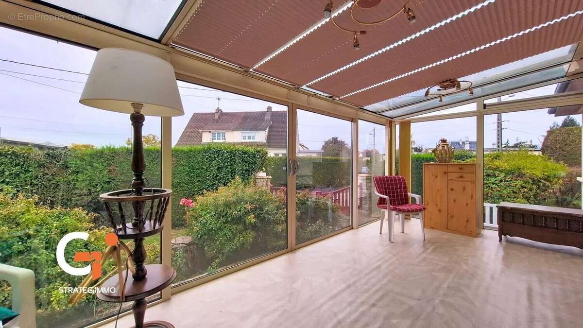 Maison à SAINT-ETIENNE-DU-ROUVRAY