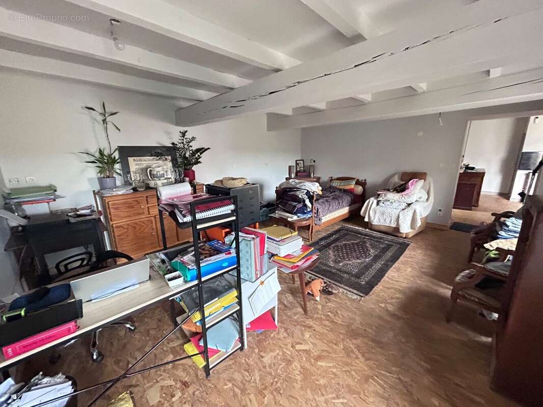 Appartement à FLEURY-LA-MONTAGNE