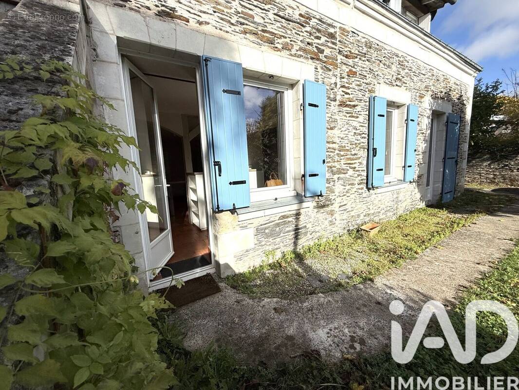 Photo 1 - Maison à AVRILLE