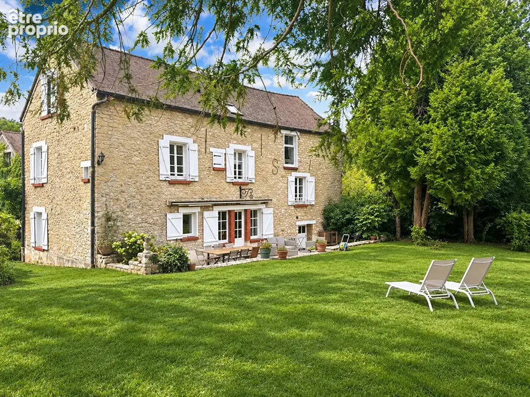 Maison à VIENNE-EN-ARTHIES