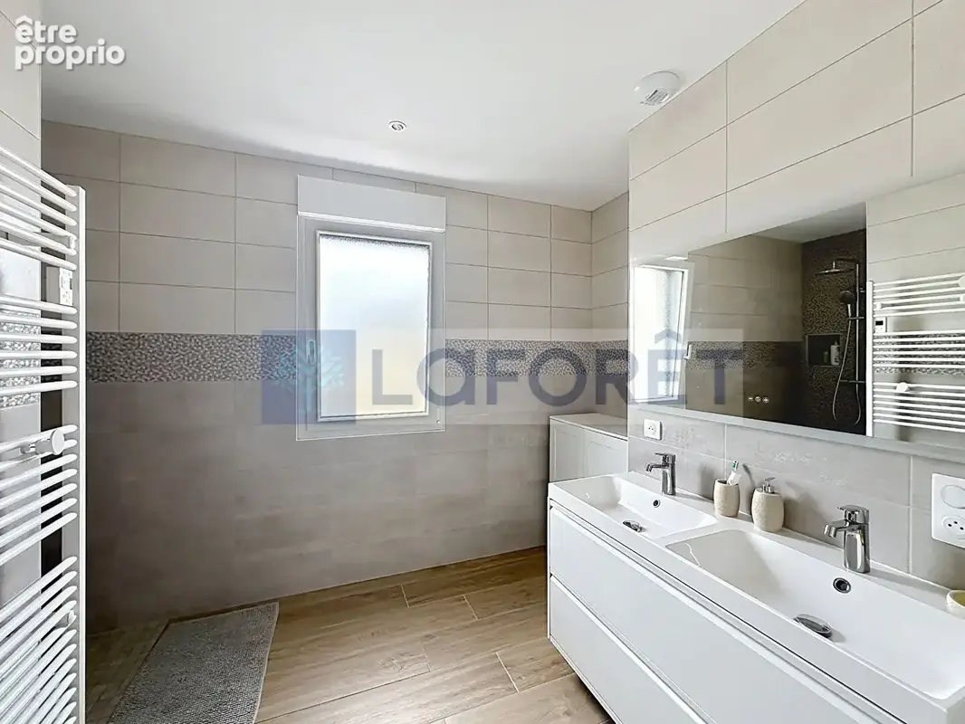 Maison Villegusien Le Lac 5 pièce(s) 106 m2 - photo 8