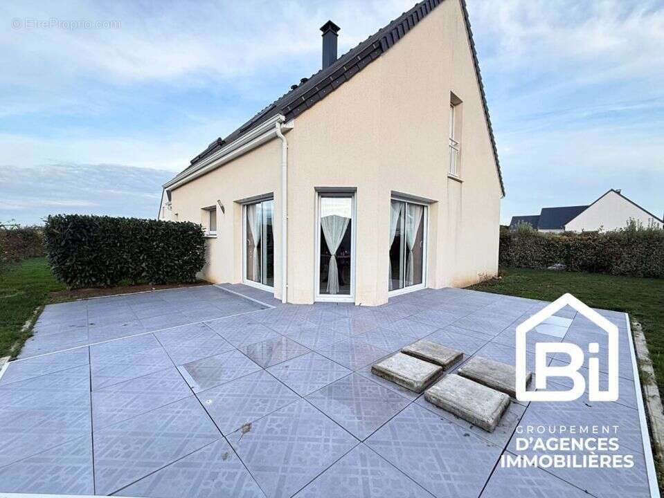 Maison à HEROUVILLETTE