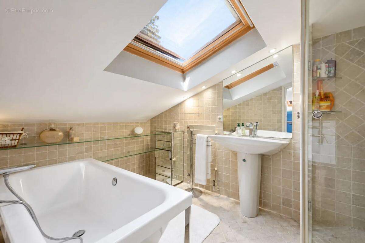 Maison de 7 pièces de 170 m² à Roquebrune-Cap-Martin - photo 14