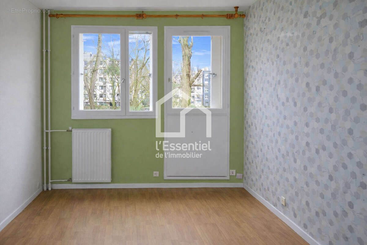 Appartement à VERNEUIL-SUR-SEINE