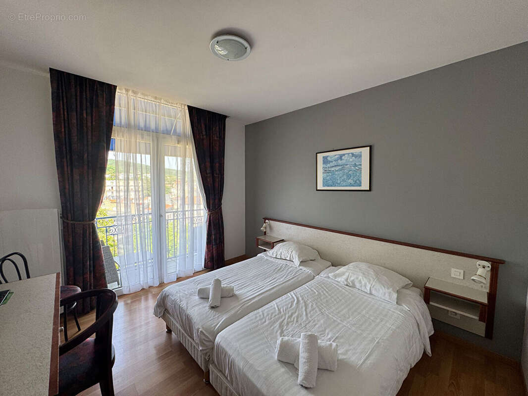 Immeuble 947m² à châtel-guyon - photo 12