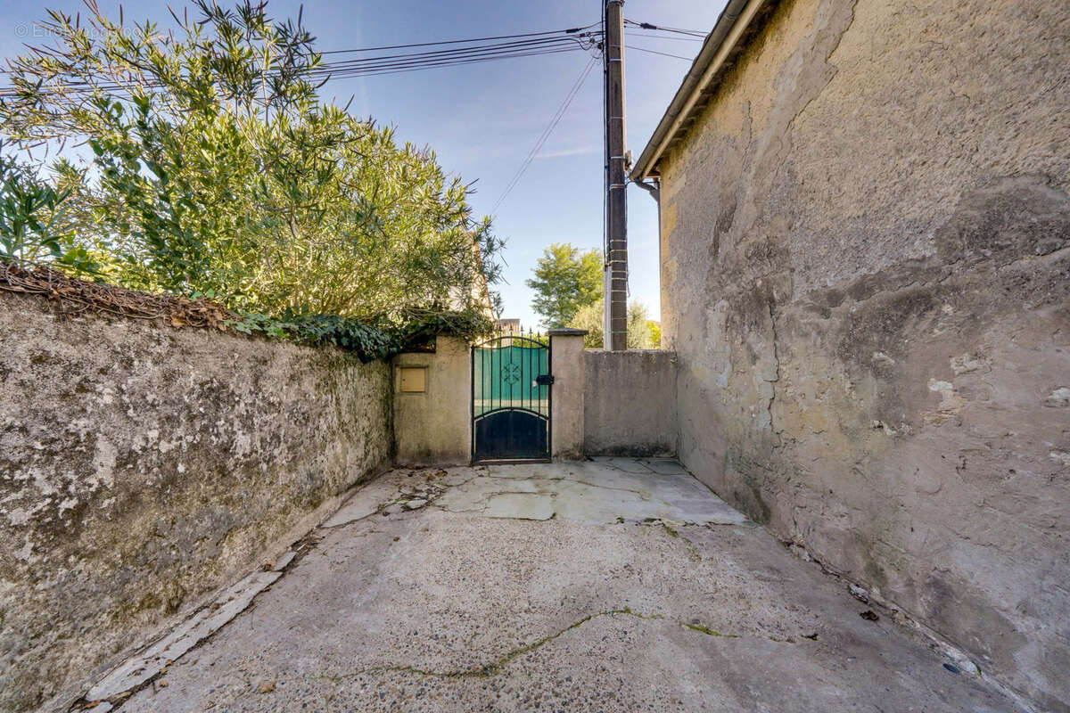 Maison à ARBANATS