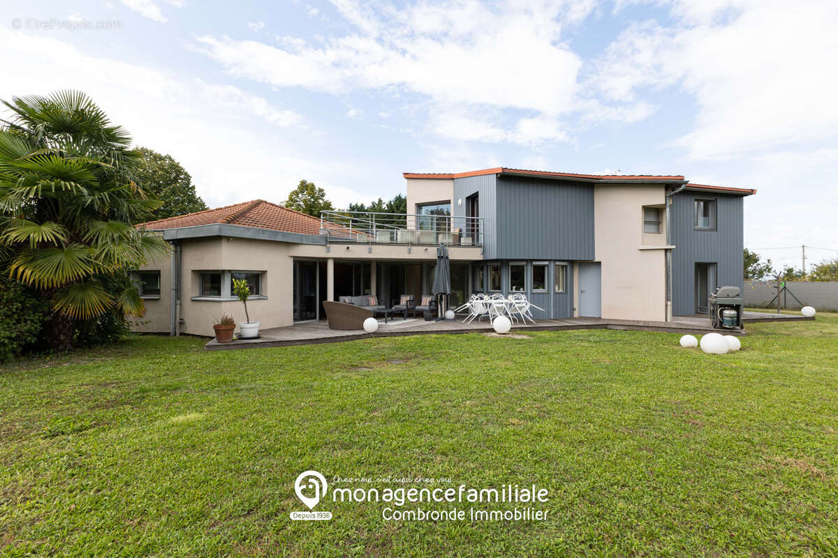 Maison à PONT-DU-CHATEAU