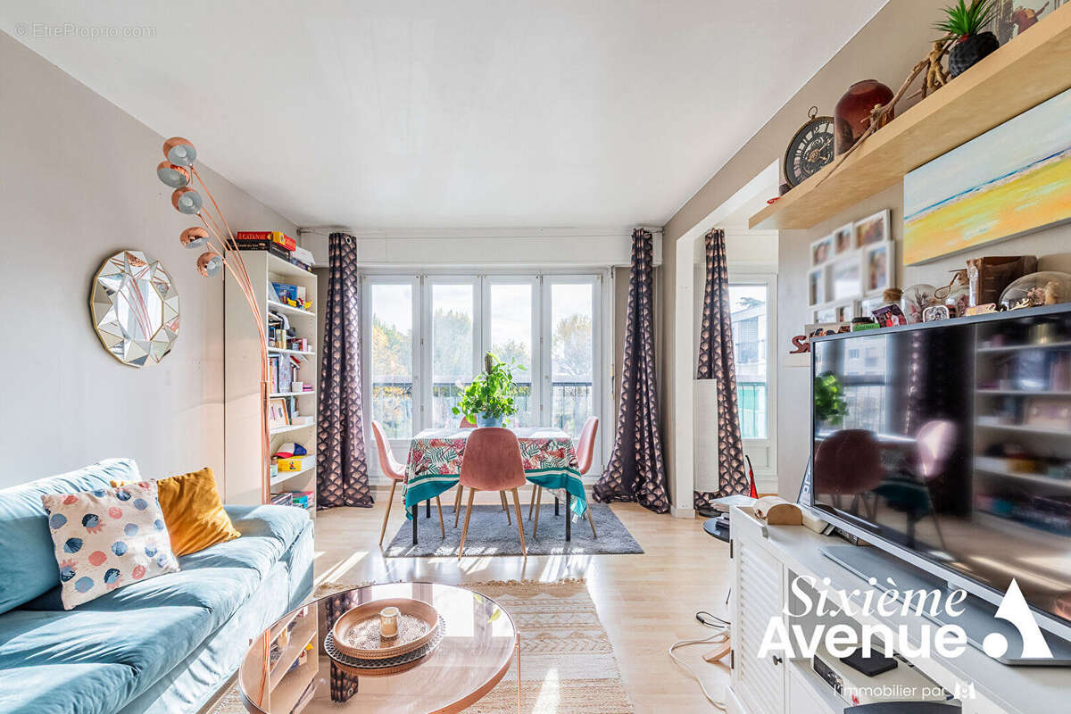 Appartement à CHILLY-MAZARIN