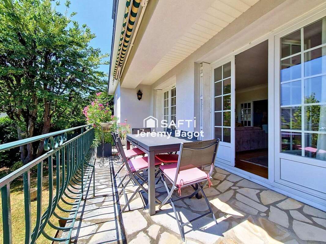Photo 2 - Maison à TOURS