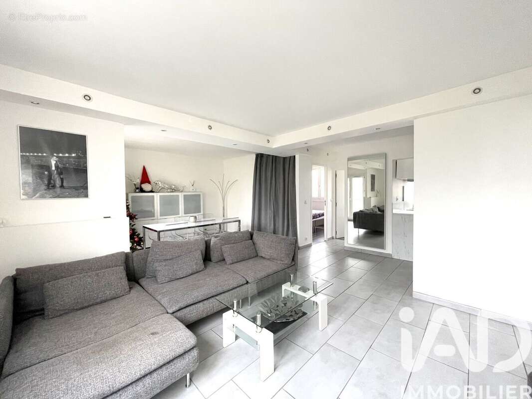 Photo 6 - Appartement à SAINT-GERMAIN-LES-ARPAJON