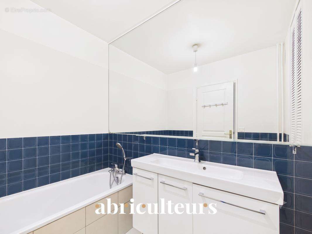 Appartement traversant avec loggia, parking et cave en vente au Plessis-Bouchard 95130 - photo 14
