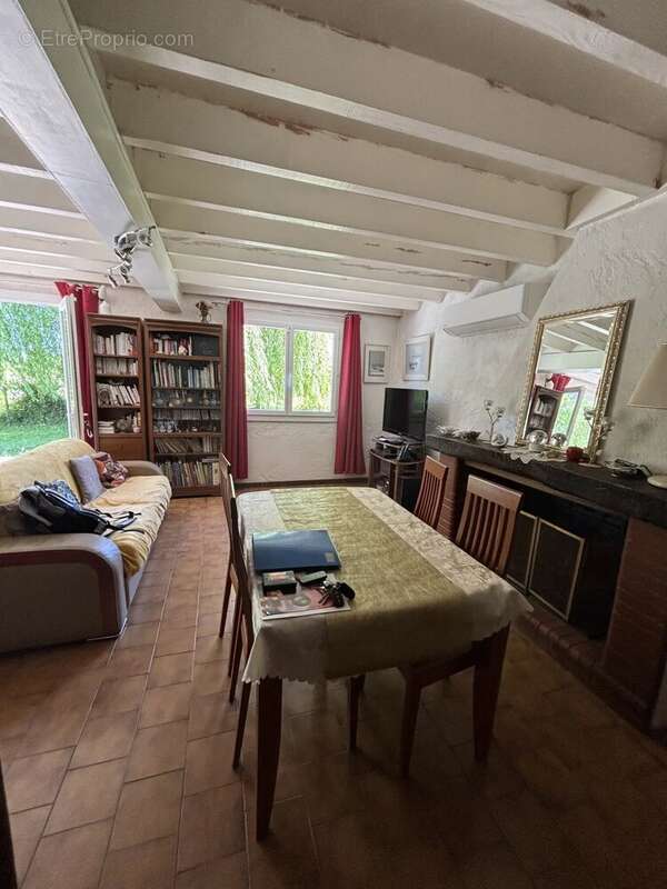 Maison à LES BORDES-SUR-ARIZE