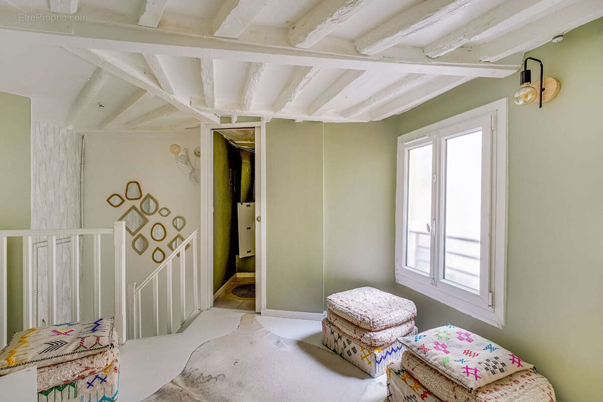 Appartement à PARIS-2E