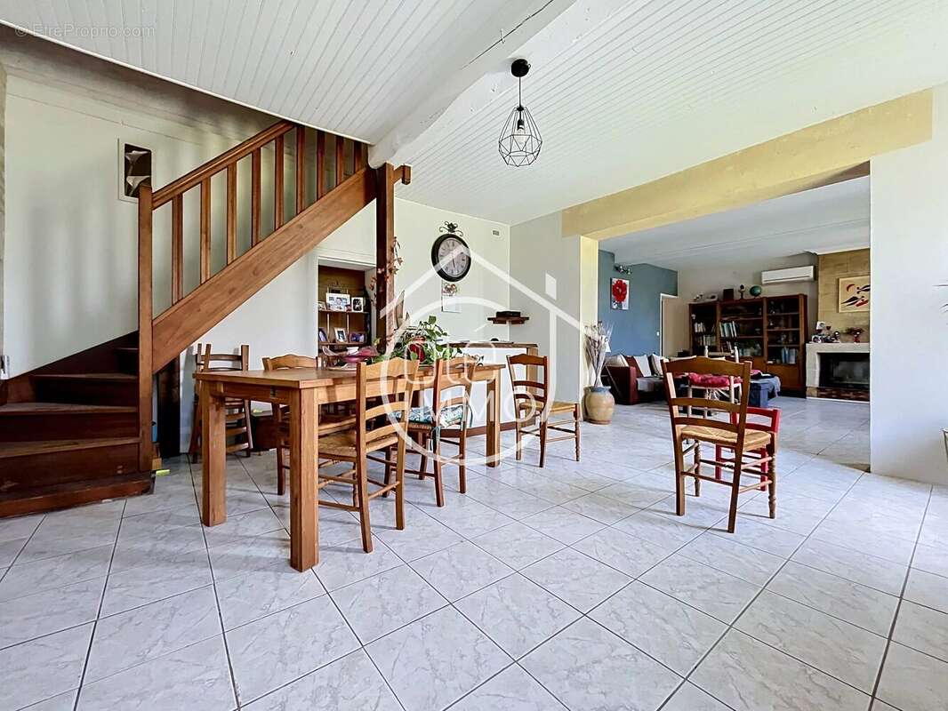 Maison à SAINTE-TERRE