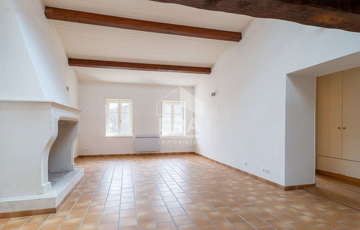Appartement à SAINTES