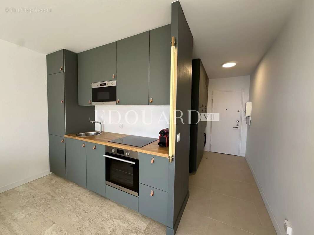 Appartement à ROQUEBRUNE-CAP-MARTIN