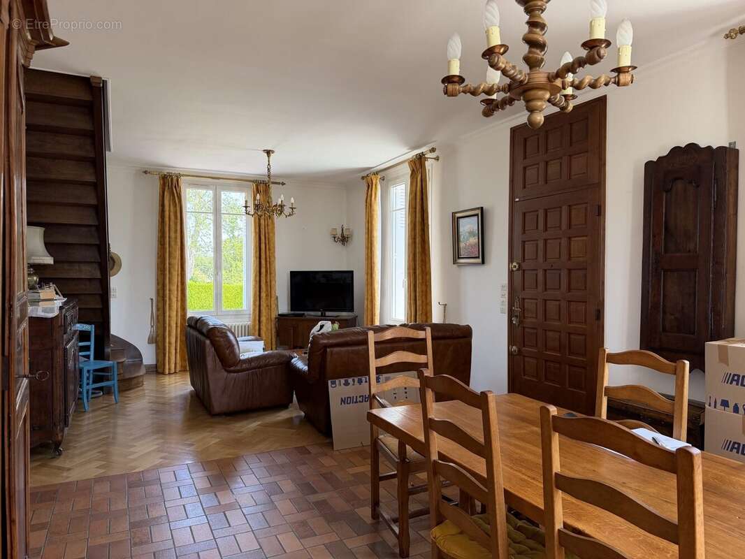 Maison à BERNAY