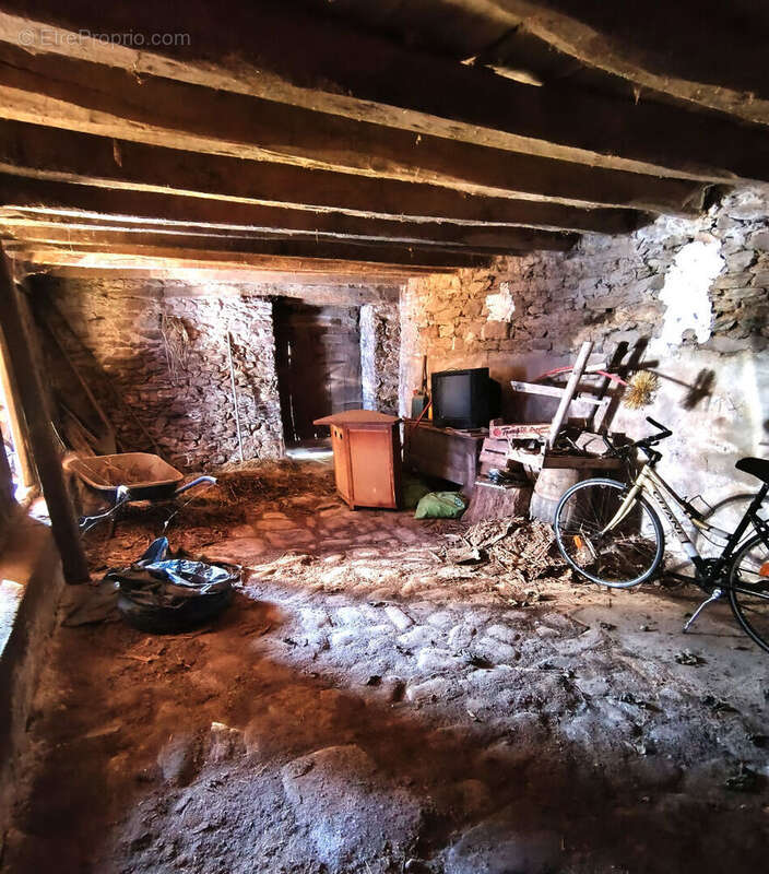 Maison à LAURIERE