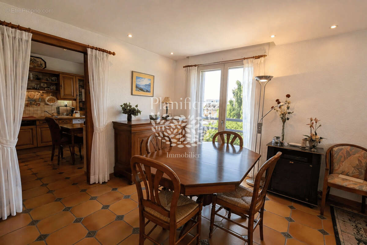 Appartement à SAINT-JULIEN-EN-GENEVOIS