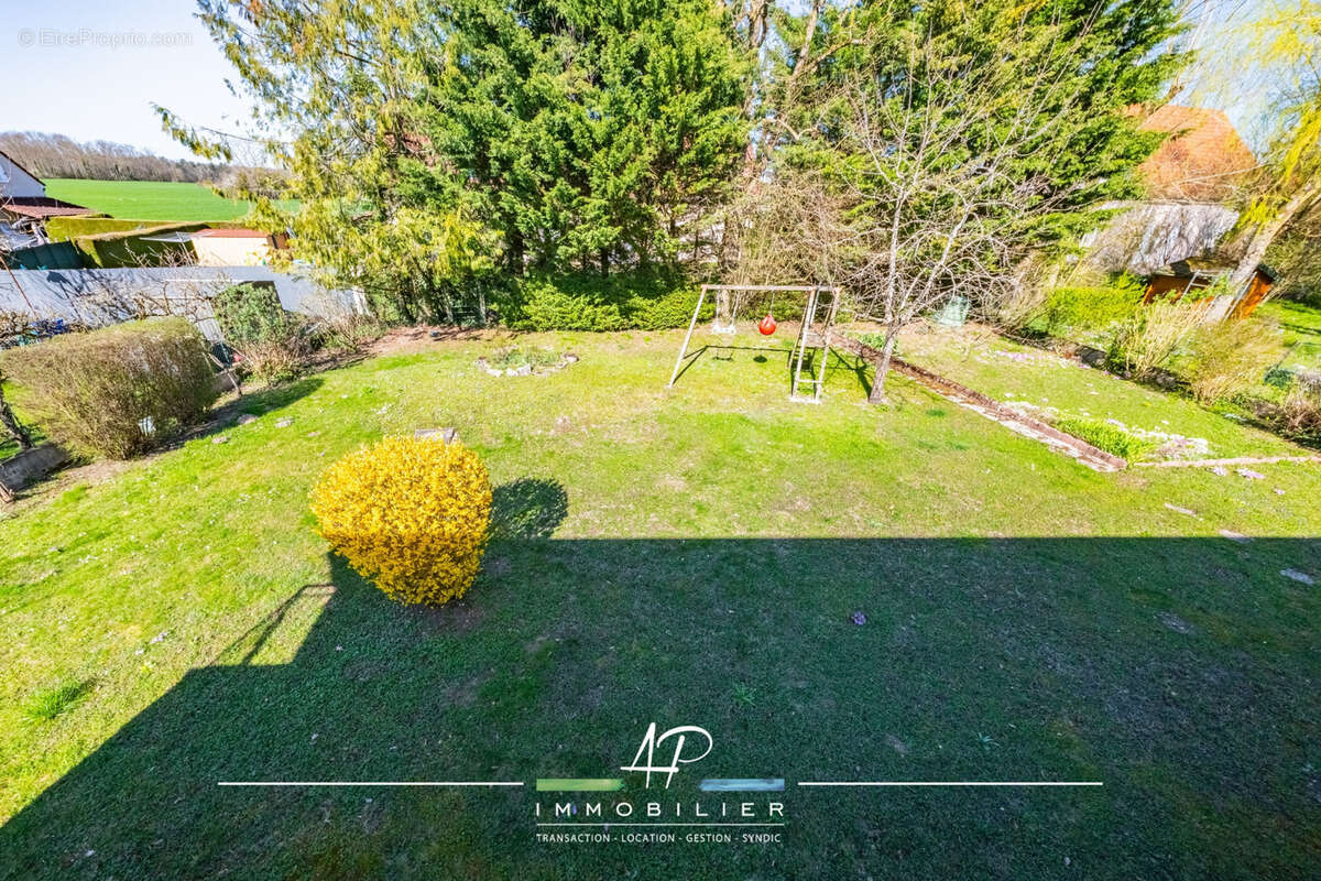 Maison familiale 147 m2   Terrain 985 m2 avec piscine   Clénay (21490) - photo 17