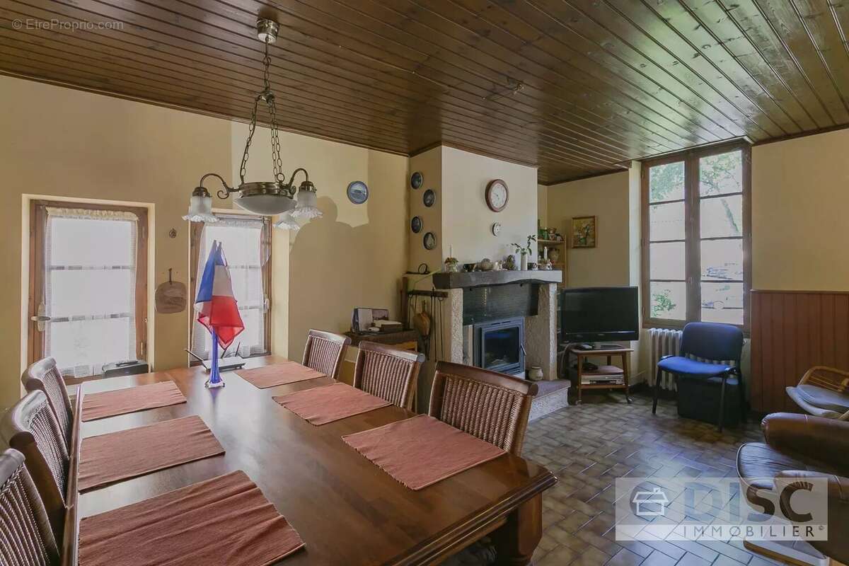 Maison à SAINT-ANTONIN-NOBLE-VAL