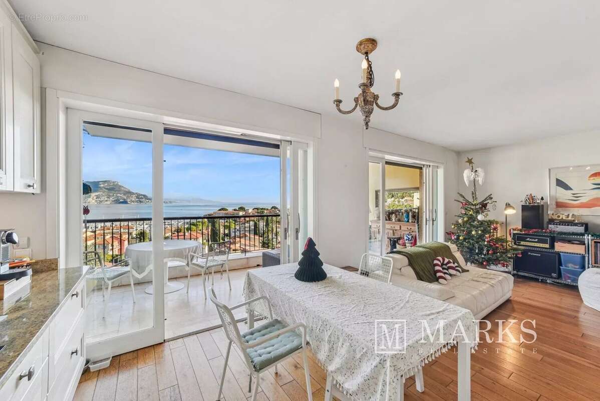 Appartement de 2 chambres avec vue panoramique sur la mer, terrasse de 13 m² et garage - photo 5