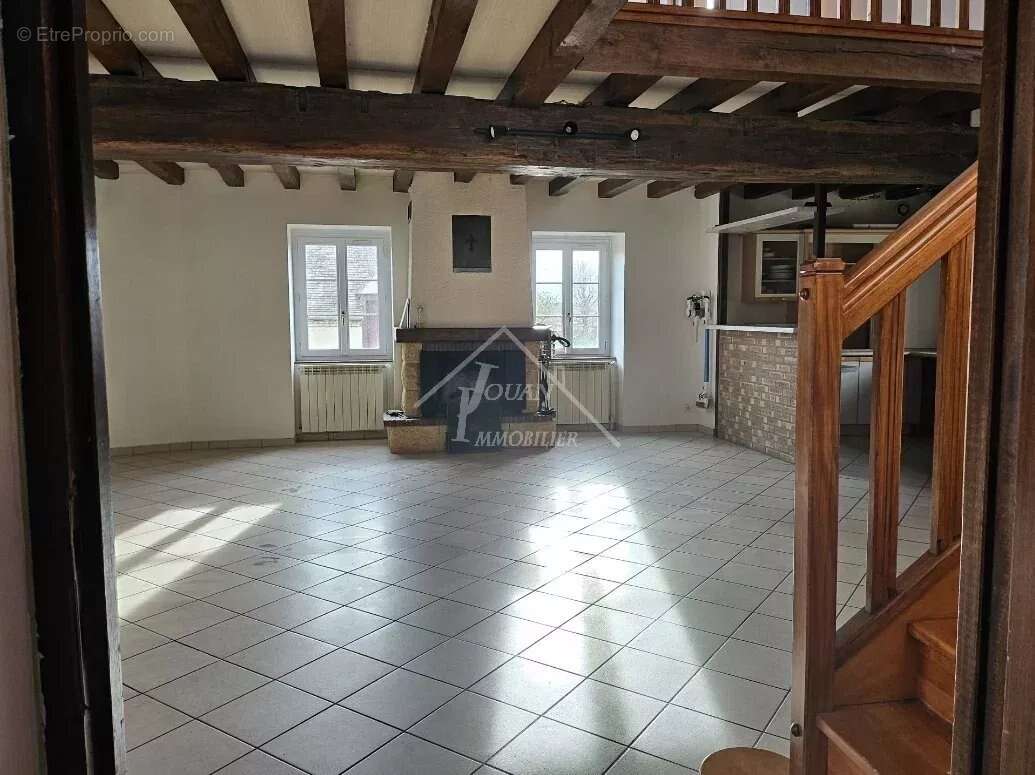 Appartement à VARENNES-SUR-ALLIER