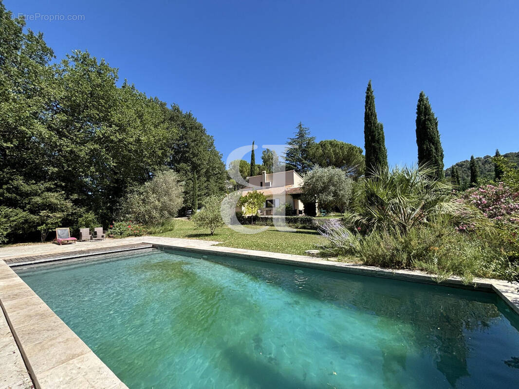 Maison à VAISON-LA-ROMAINE