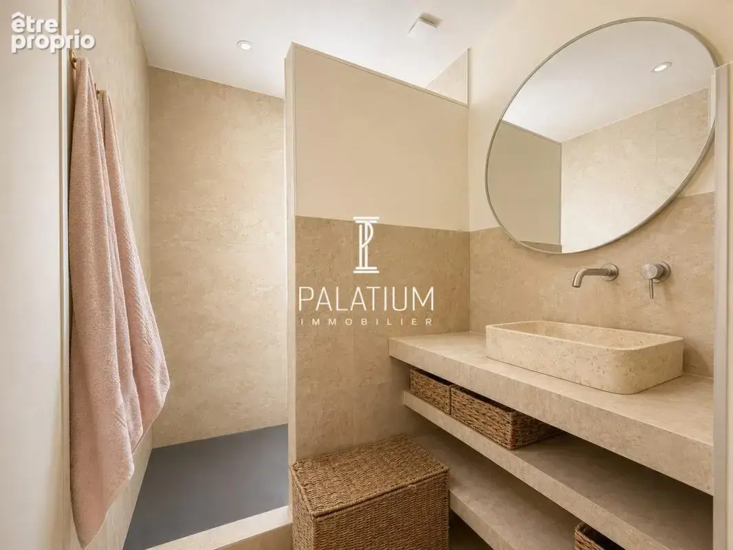 Magnifique appartement climatisé et rénové, en dernier étage - photo 11