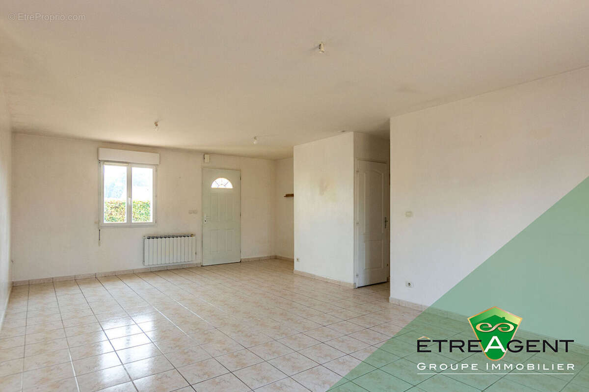 Maison CONCHES-EN-OUCHE - 83 m² - 3 chambres - photo 5