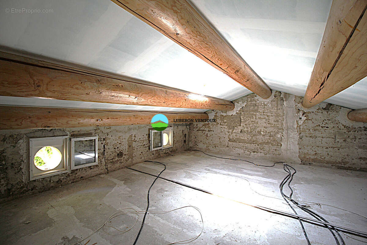 Maison à LORIOL-DU-COMTAT