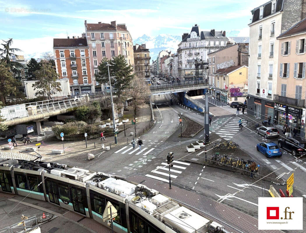 Commerce 71 m² à Grenoble  - photo 9