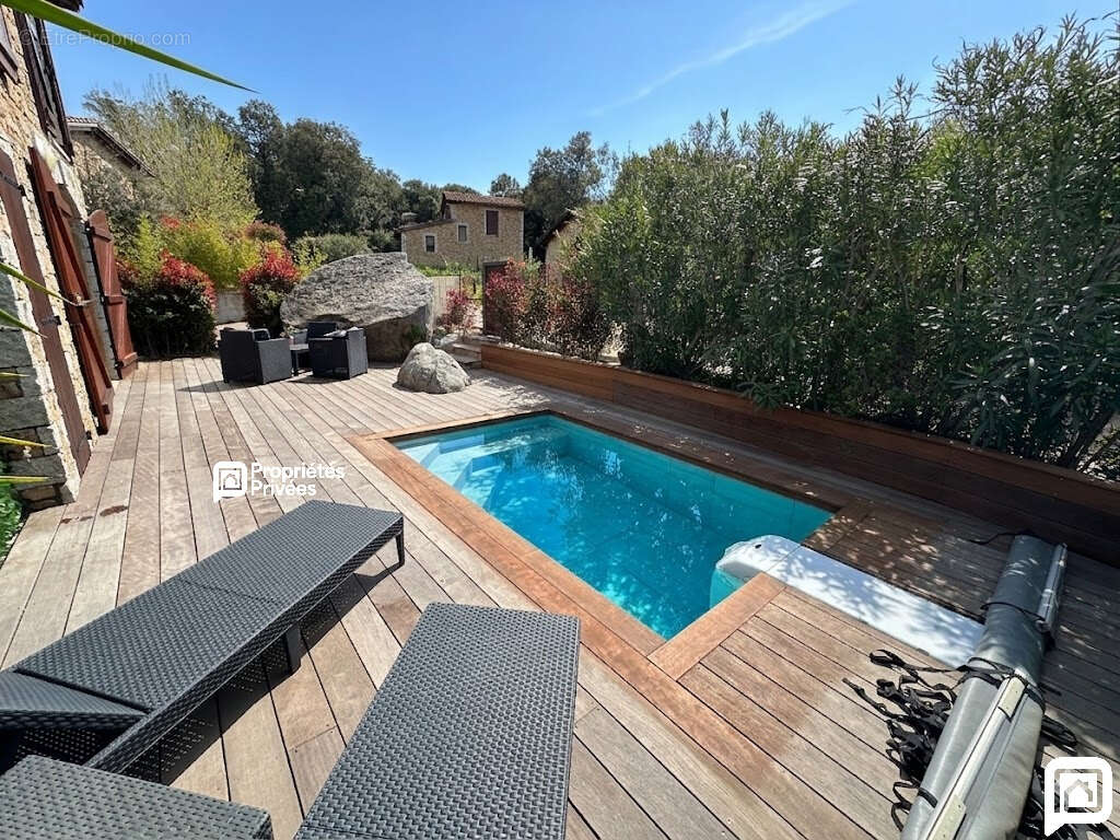 Maison à PORTO-VECCHIO