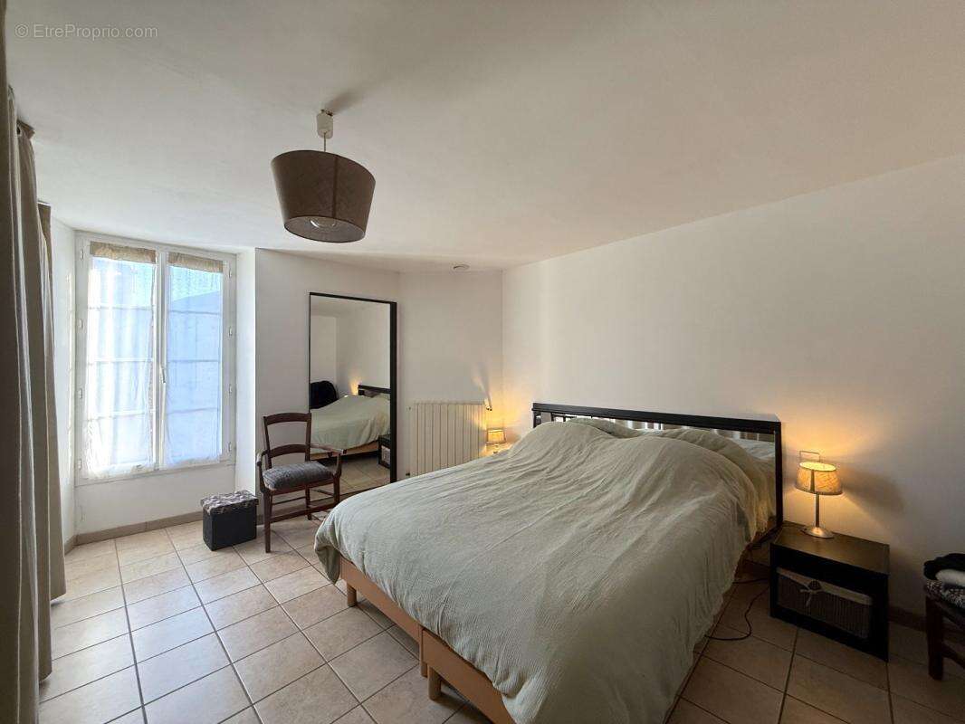 Maison à CHARRAS