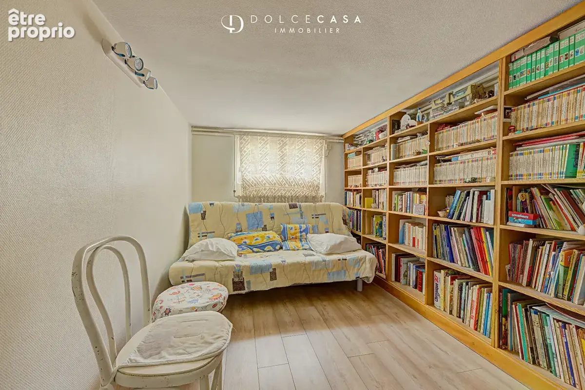 Maison familiale .Quartier Foch .Terrain 1 260 m² . 3 chambres . Sous-sol total - photo 13