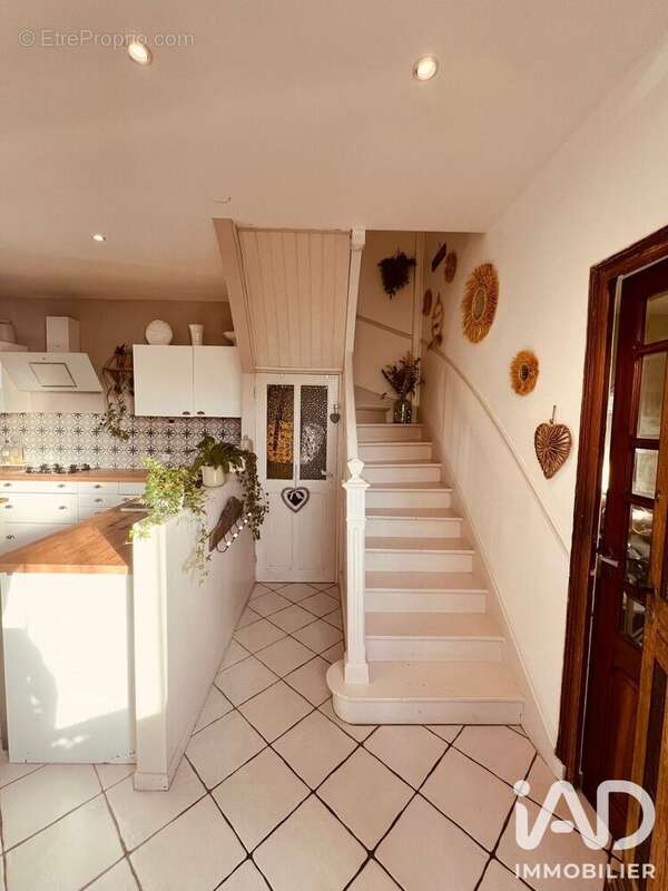 Photo 5 - Maison à ROMILLY-SUR-SEINE