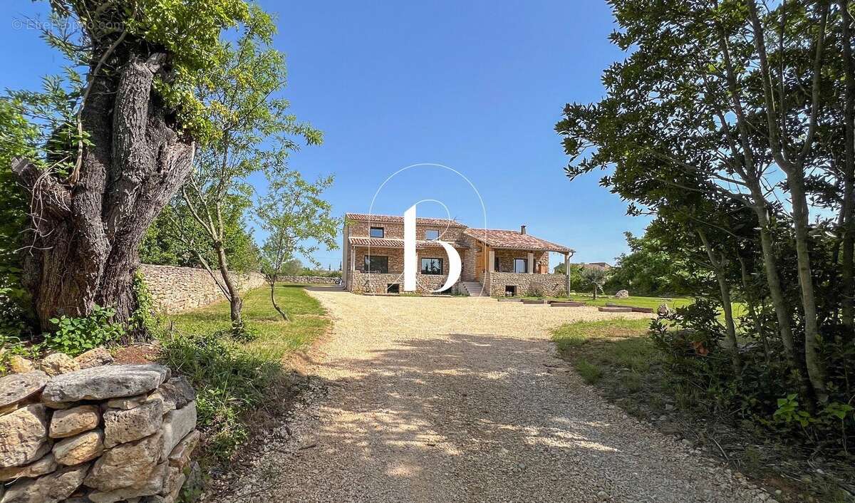 Maison à GOUDARGUES